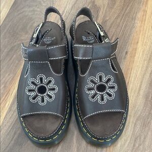 Dr. Martens Brown Dunnet Sandals Ladies 9